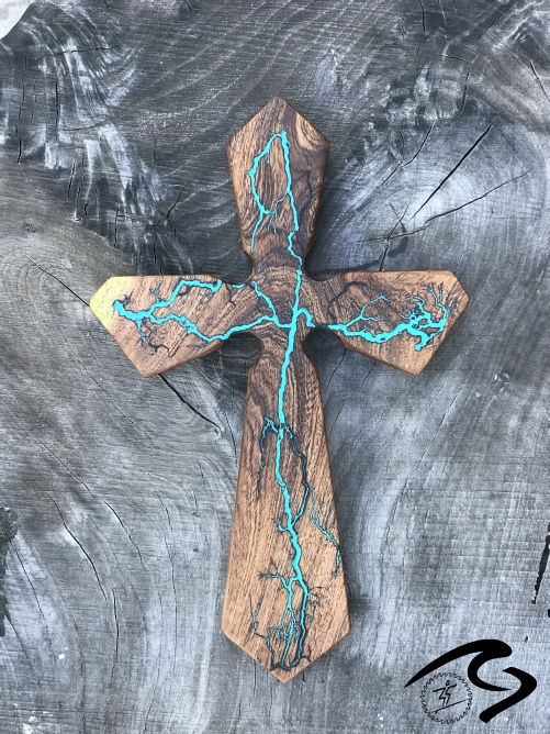 Cross Live Edge Fractal 